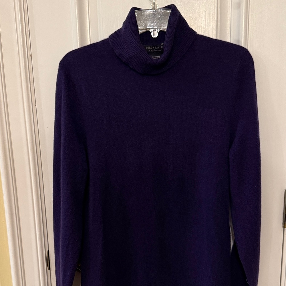 Cashmere Lord & Taylor Deep Purple  Turtleneck Sweater - Picture 7 of 11